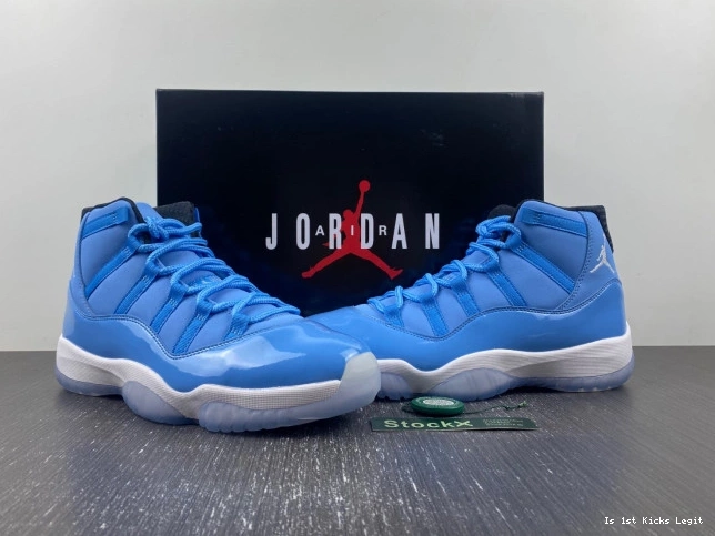 717602-900 29) Ultimate Flight Gift Jordan (11 of 0705